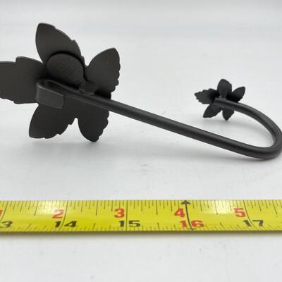 LONGABERGER WROUGHT IRON MAPLE LEAF WALL HOOK
