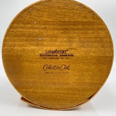 LONGABERGER 2005 COLLECTORâ€™S CLUB â€œGATHERINGâ€ BASKET W/LID