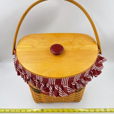 LONGABERGER 1998 HOLIDAY HOSTESS â€œWINTER WISHESâ€ BASKET