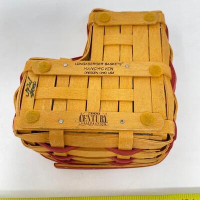 LONGABERGER 2000 SWEETHEART â€œLITTLE LOVEâ€ BASKET W/LID