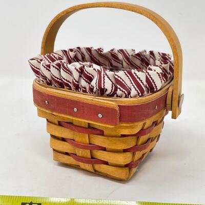 LONGABERGER 1995 SWEETHEART â€œSWEET SENTIMENTSâ€ BASKET