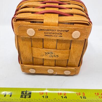 LONGABERGER 1993 SWEETHEART SMALL BASKET