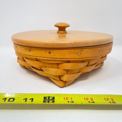 LONGABERGER 2000 CATCH ALL BASKET W/ LID