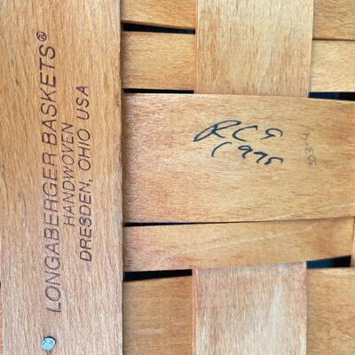 LONGABERGER 1995 LAUNDRY BASKET