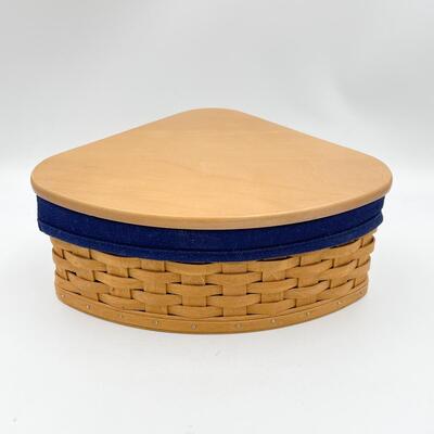 LONGABERGER 2002 CORNER BASKET W/ LID