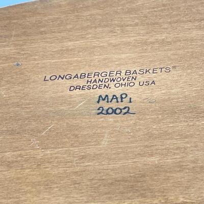 LONGABERGER 2002 CORNER BASKET W/ LID
