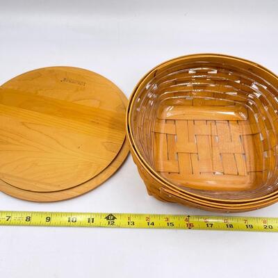 LONGABERGER 2004 CATCH-ALL BASKET W/ LID