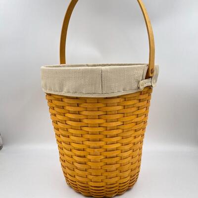 LONGABERGER 1999 TALL ROUND BASKET