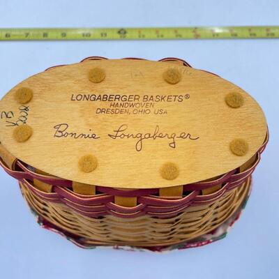 LONGABERGER 2002 MAY SERIES â€œGERANIUMâ€ - SIGNED BY BONNIE LONGABERGER 
