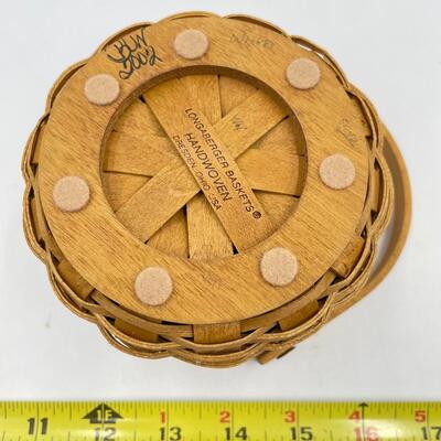 LONGABERGER 2003 HOSTESS APPRECIATION BASKET W/ PINCUSHION LID