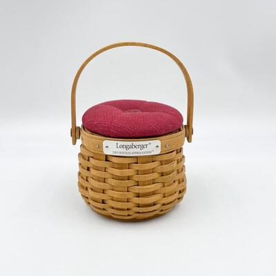 LONGABERGER 2003 HOSTESS APPRECIATION BASKET W/ PINCUSHION LID