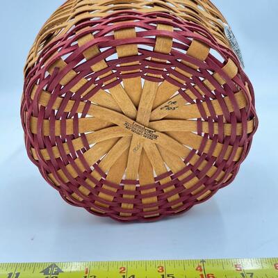 LONGABERGER 2005 â€œBE MY VALENTINEâ€ BASKET