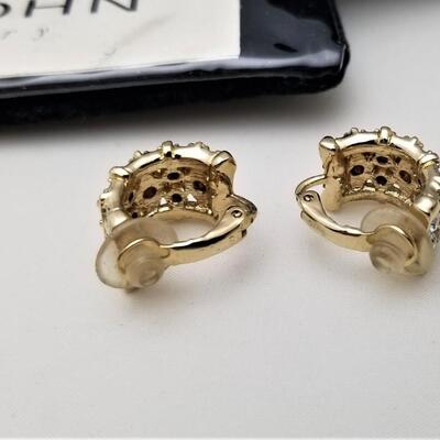 Lot #29  Pair of St. John (Knits) Clip Earrings in original packaging