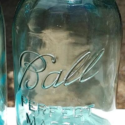 #94 (13) Vintage Mason Jars Blue & Clear