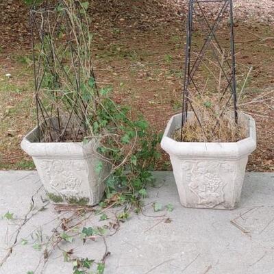 #105 Ornate Garden Planters 