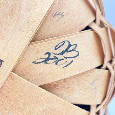 LONGABERGER 2001 LARGE GATEHOUSE BASKET