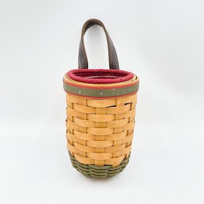 LONGABERGER 2002 â€œSANTAâ€™S HELPERâ€ GATEHOUSE BASKET
