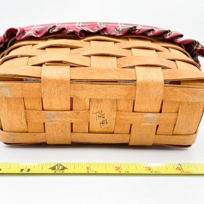LONGABERGER 1992 MEDIUM KEY BASKET