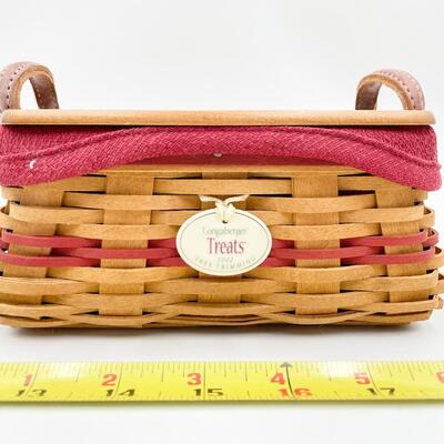 LONGABERGER 2002 TREE TRIMMING â€œTREATSâ€ BASKET W/ LID