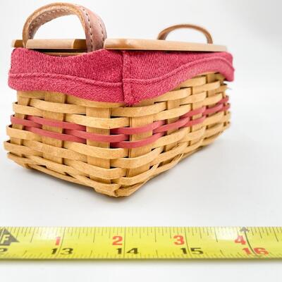 LONGABERGER 2002 TREE TRIMMING â€œTREATSâ€ BASKET W/ LID