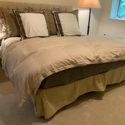 King Bed w/ Head Board
