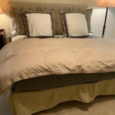 King Bed w/ Head Board