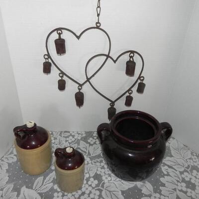 USA COLLECTIBLE POTTERY AND RUSTIC METAL CHIME