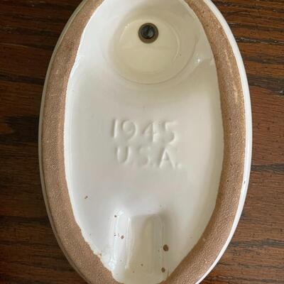 LOT 16 - No. 1945, The Hyde Park, Oval Ashtray, Roseville Pottery 