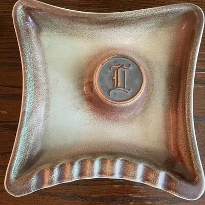 LOT 18 - No. 1990, The Hyde Park, Square Ashtray, Roseville Pottery 