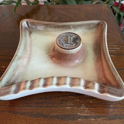 LOT 18 - No. 1990, The Hyde Park, Square Ashtray, Roseville Pottery 