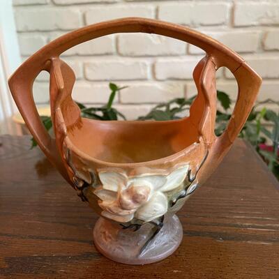 LOT 21 - 383-7, Magnolia, Roseville Pottery, Basket