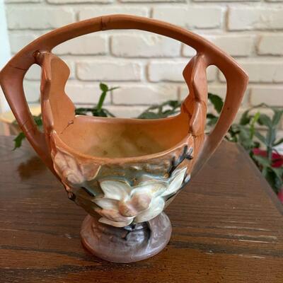 LOT 21 - 383-7, Magnolia, Roseville Pottery, Basket