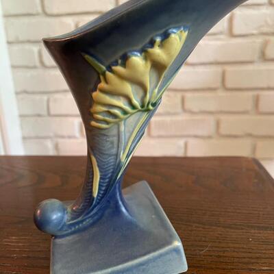 LOT 25 - 198-8, Freesia Collection, Roseville Pottery, Cornucopia Vase 