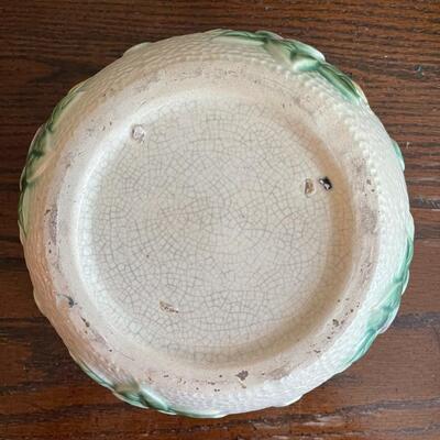 LOT 34 - Rozane Bowl, Roseville Pottery, 1917