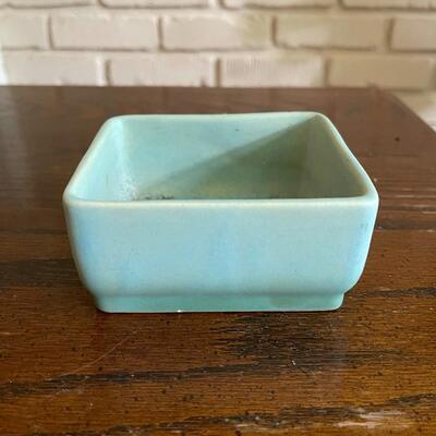 LOT 37 - 740, Cigarette Box, Roseville Pottery
