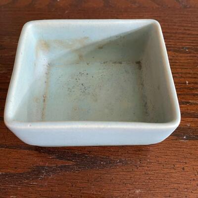 LOT 37 - 740, Cigarette Box, Roseville Pottery