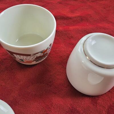 Lot 3: Small Jars with Lids 