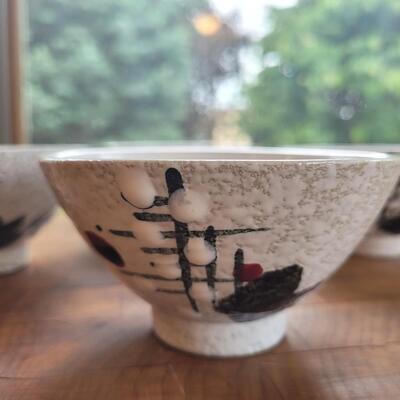 Lot 4: Rice Bowls (4)