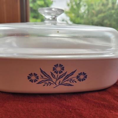 Lot 7: Blue Corn Flower Corning Ware Dishes with Lids 