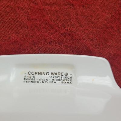 Lot 7: Blue Corn Flower Corning Ware Dishes with Lids 