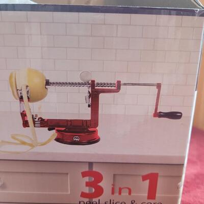 Lot 9:  Peeler, Slicer, Corer