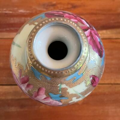 LOT 40 - Japanese Porcelain Vase, Floral Design