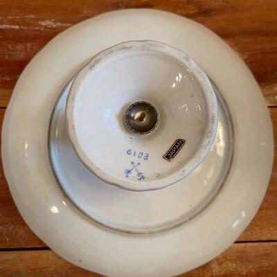 LOT 41 - 6103, Arnart Creations, Renee Hand Painted, Cake Stand