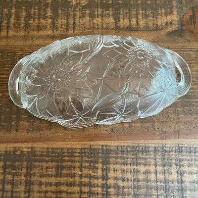 LOT 66 - Glass Oval Tray/Bowl - Sunflower Design