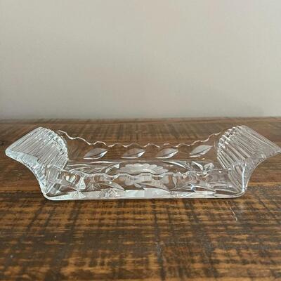 LOT 68 - Glass Rectangle Tray/Dish with Sunflower