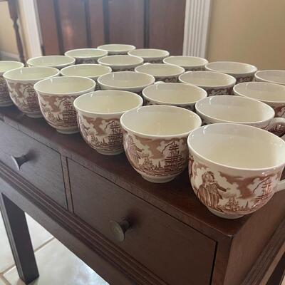 LOT 84 - Tea Cups and Saucers, Alfred Meakin, Fair Winds, 21 tea cups/26 saucers