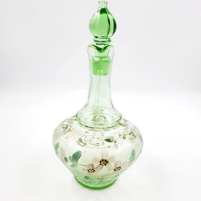 GREEN GLASS DECANTER WITH GLASS TOP STOPPER AND GLASSES 