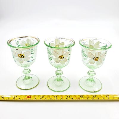 GREEN GLASS DECANTER WITH GLASS TOP STOPPER AND GLASSES 