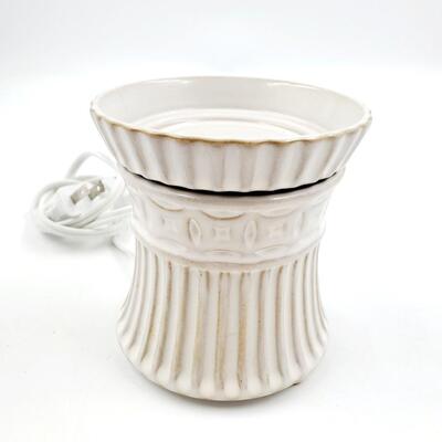 IVORY HOURGLASS WAX WARMER WITH ARMOMATIQUE WAX MELTS