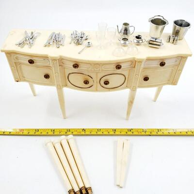 MARX TOYS DOLL HOUSE FURNITURE AND MINIATURES BUNDLE